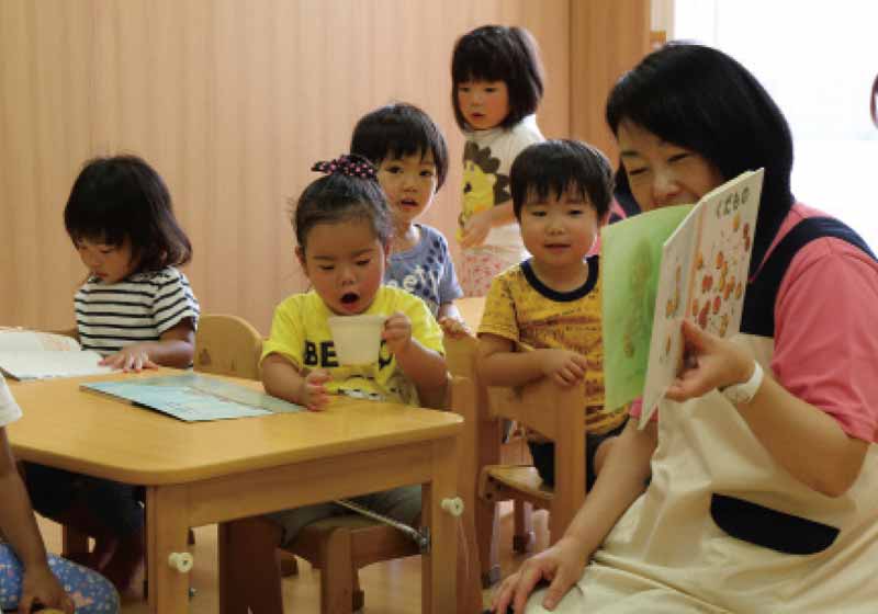 食に関する絵本が充実