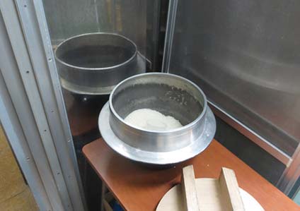 教室でもご飯を炊きます